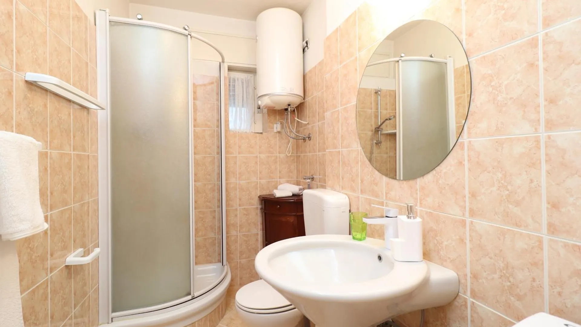 Apartment Happy, Perfect For Two, With Seaview Balconies And Free Parking أوباتيا